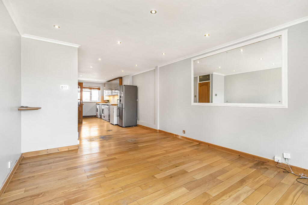 Main image of property: Millard Close, London, N16