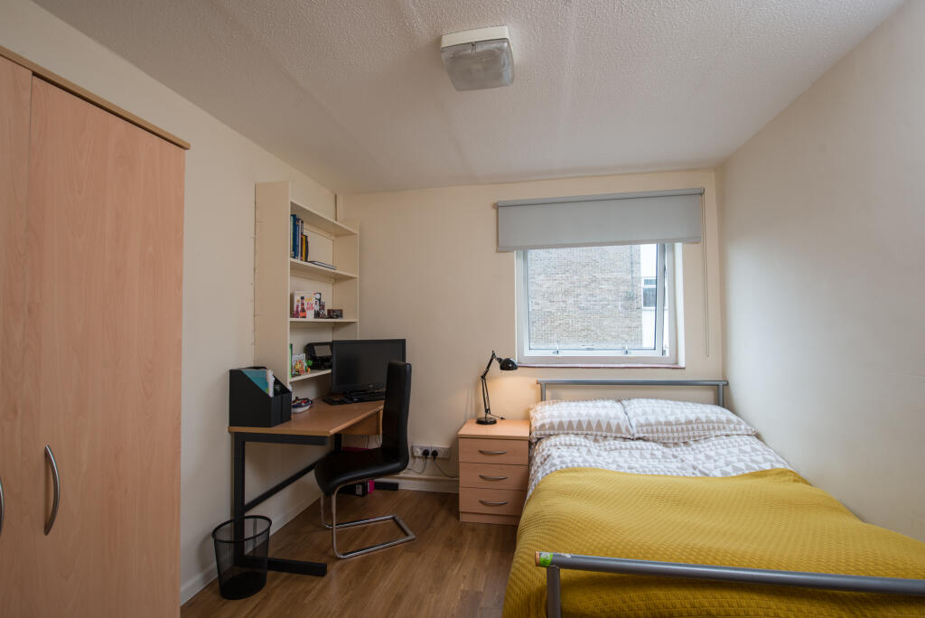 Additional property image - Avon Way House Standard 3 Bed Apartment Share