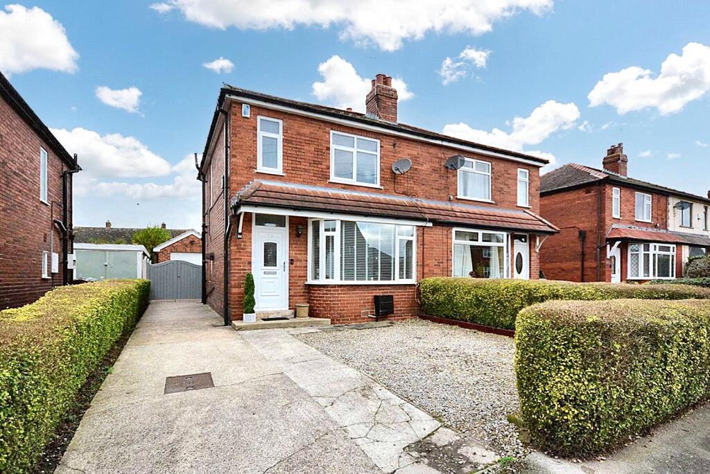 Main image of property: Oakwood Drive, Rothwell, Leeds