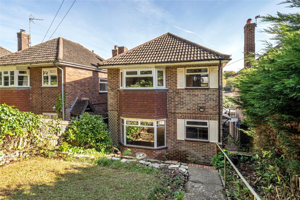 3 bedroom detached house for sale in Cherry Tree Avenue, Haslemere