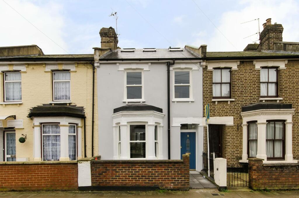 4 bedroom house for sale in Waldo Road, NW10, College Park, London, NW10