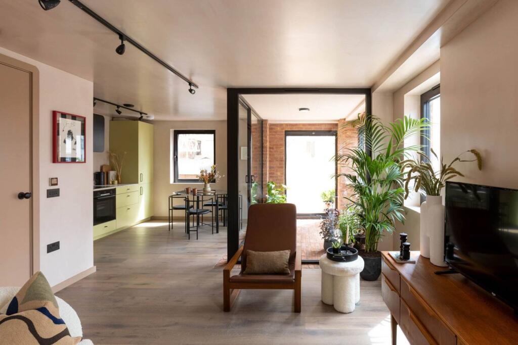 Main image of property: Harrow Road, Kensal Green, London, NW10