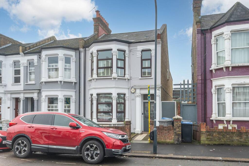 Main image of property: Buchanan Gardens, Kensal Green, London, NW10