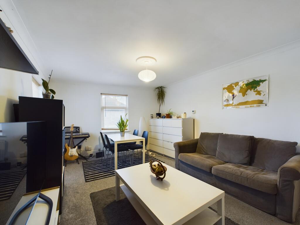 Main image of property: Valentia Road, West Reading, Reading, RG30