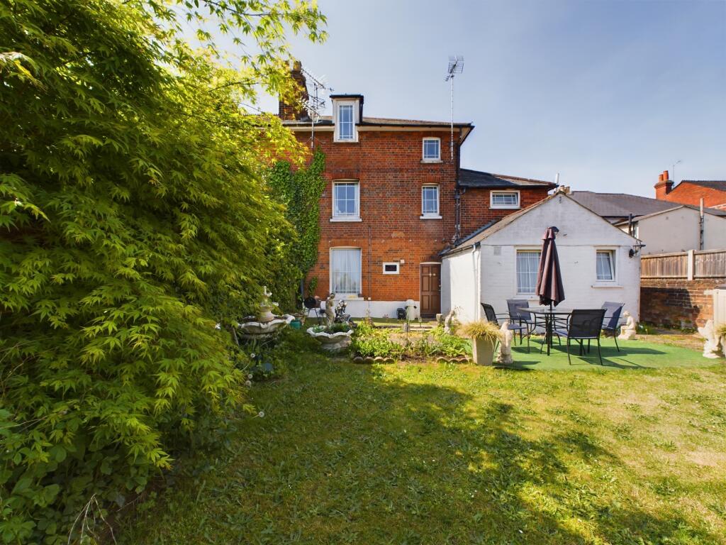 2 bedroom for sale in Norcot Road, Tilehurst, Reading, RG30