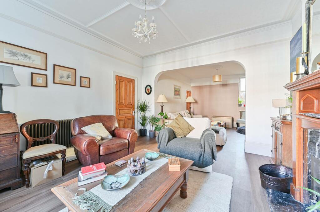 5 bedroom house for sale in Braxted Park, Streatham Common, London, SW16