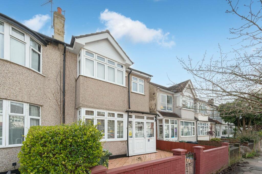 3 bedroom end of terrace house for sale in Abercairn Road, Streatham