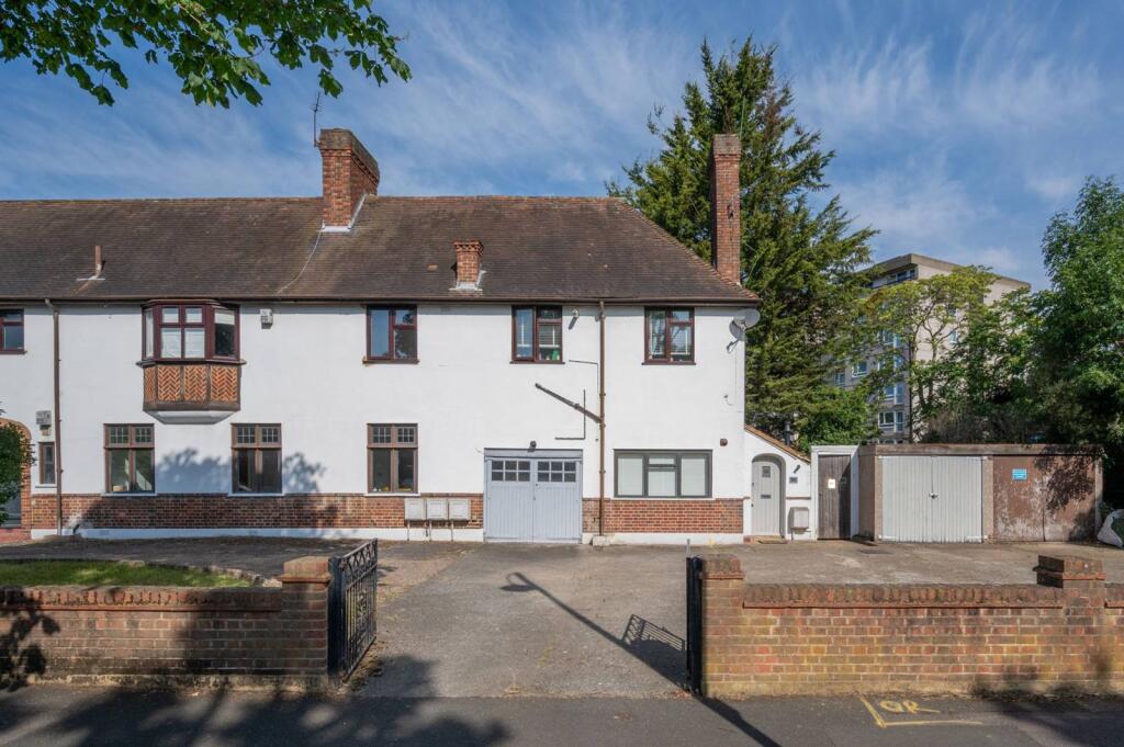 Main image of property: Ryecroft Road, Streatham Common, London, SW16