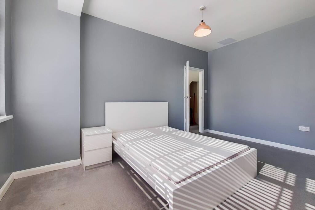 Main image of property: Streatham Vale, Streatham Vale, London, SW16