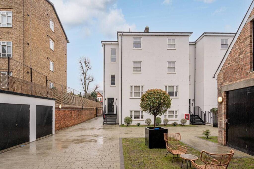 Main image of property: Mitcham Lane, Streatham Park, London, SW16