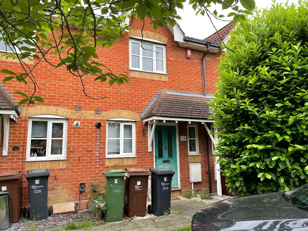 2 bedroom house for rent in Campion Close,Rush Green,Romford,RM7