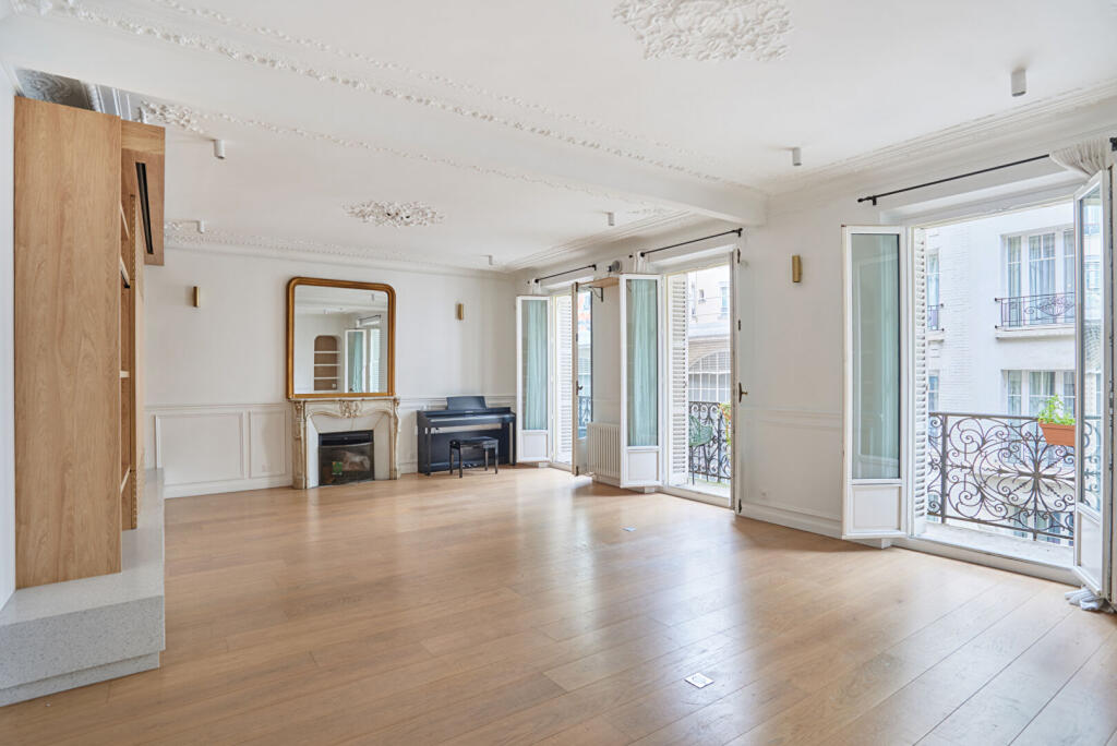 Main image of property: Paris-Isle of France, Paris, Paris 03