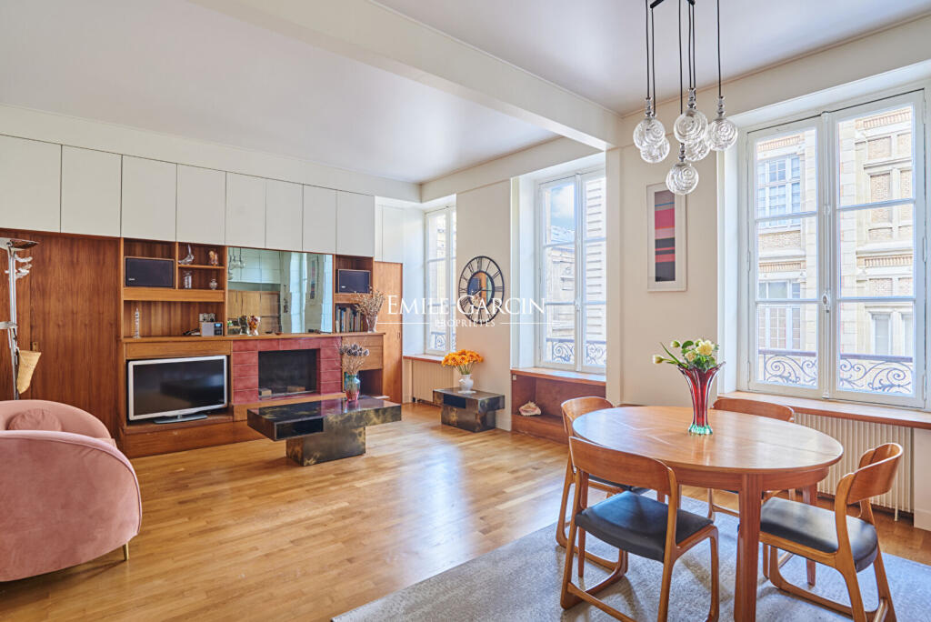 Main image of property: Paris-Isle of France, Paris, Paris 03