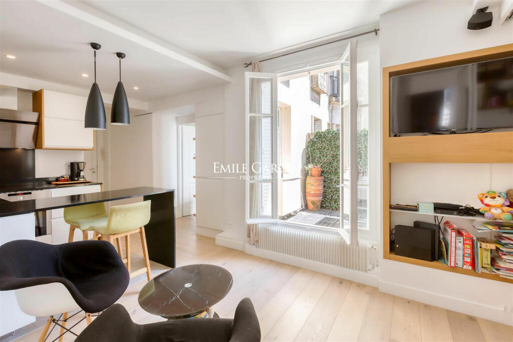1 bedroom flat for sale in ParisIsle of France, Paris, Paris 11