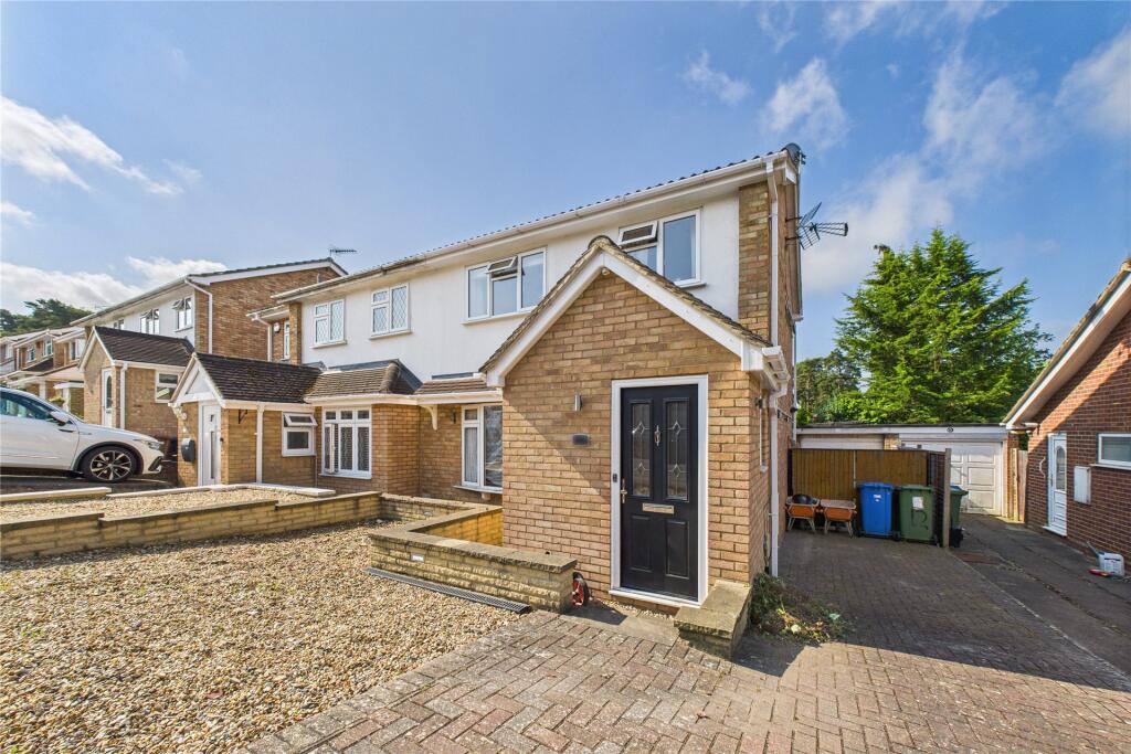 Main image of property: Balliol Way, Owlsmoor, Sandhurst, Berkshire, GU47