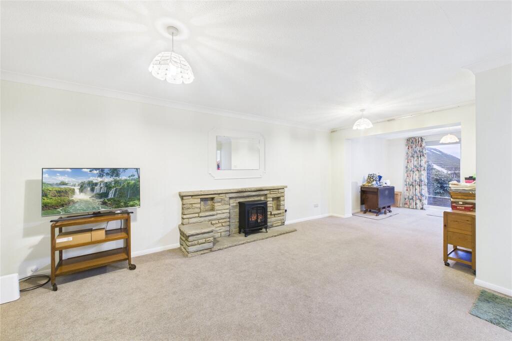 Main image of property: Balliol Way, Owlsmoor, Sandhurst, Berkshire, GU47