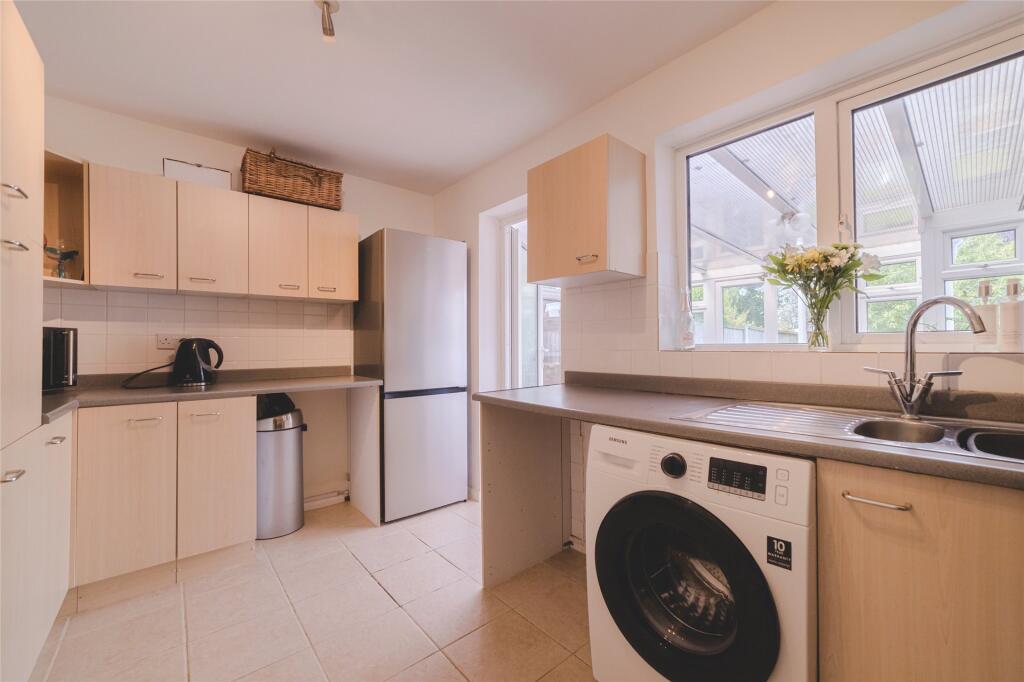 Main image of property: Magdalene Road, Owlsmoor, Sandhurst, Berkshire, GU47