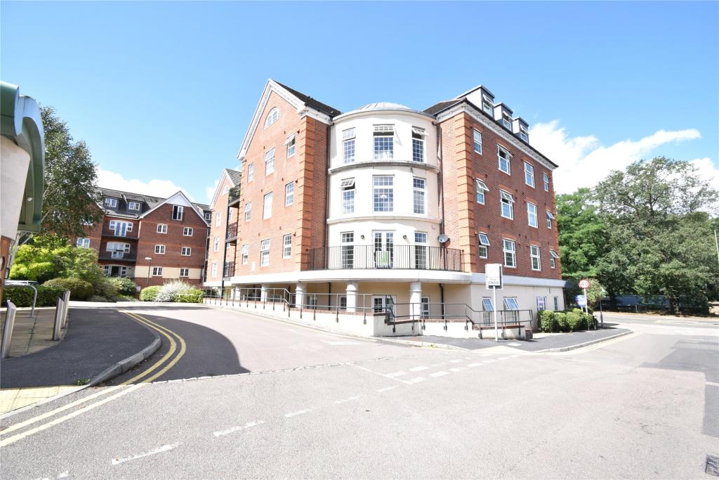 2 bedroom apartment for sale in Dorchester Court, 283 London Road