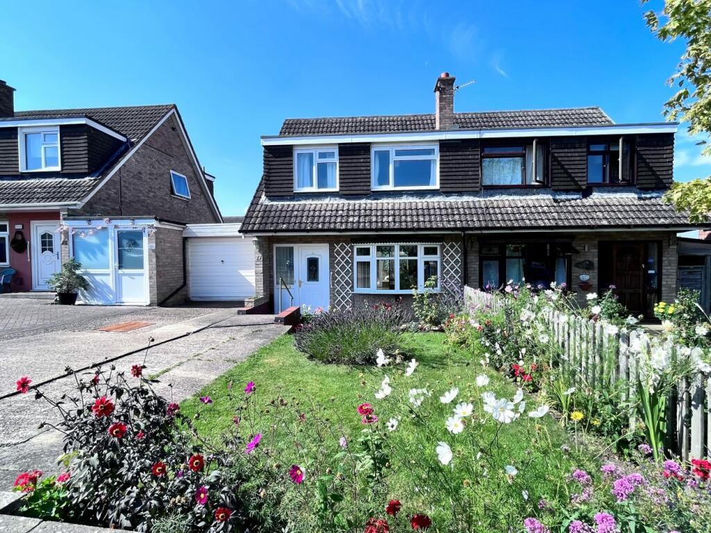 3 bedroom semi-detached house for sale in Sapcote Drive, Melton Mowbray,  LE13