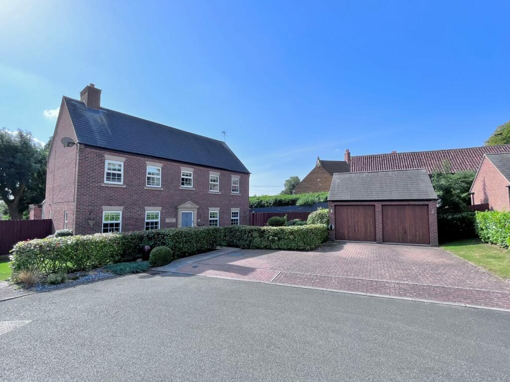 4 bedroom detached house for sale in Child Close, Burton Lazars, LE14
