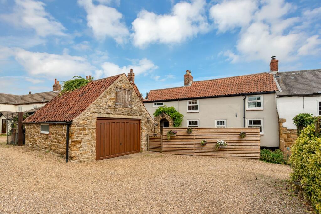 Main image of property: Main Street, Holwell