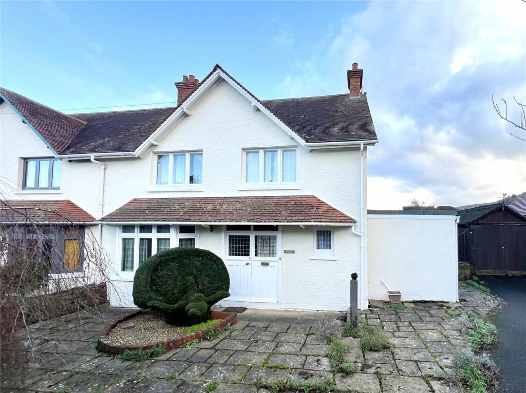 4 bedroom semidetached house for sale in Warden Road, Minehead