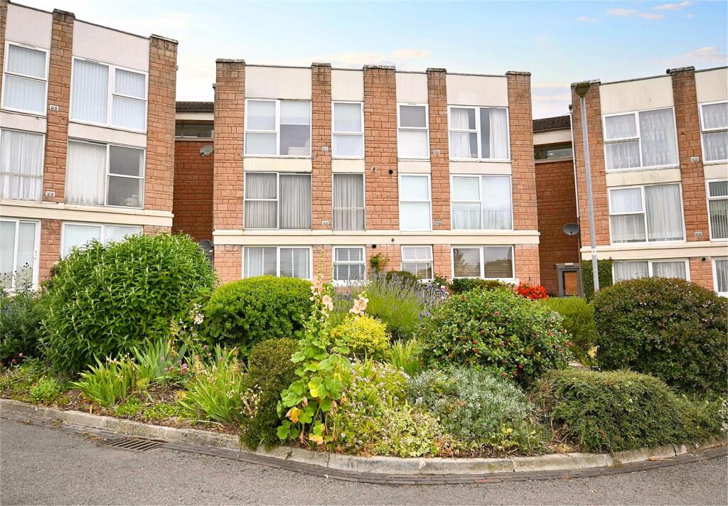 2 bedroom apartment for sale in Bernard Crescent, Minehead, Somerset, TA24