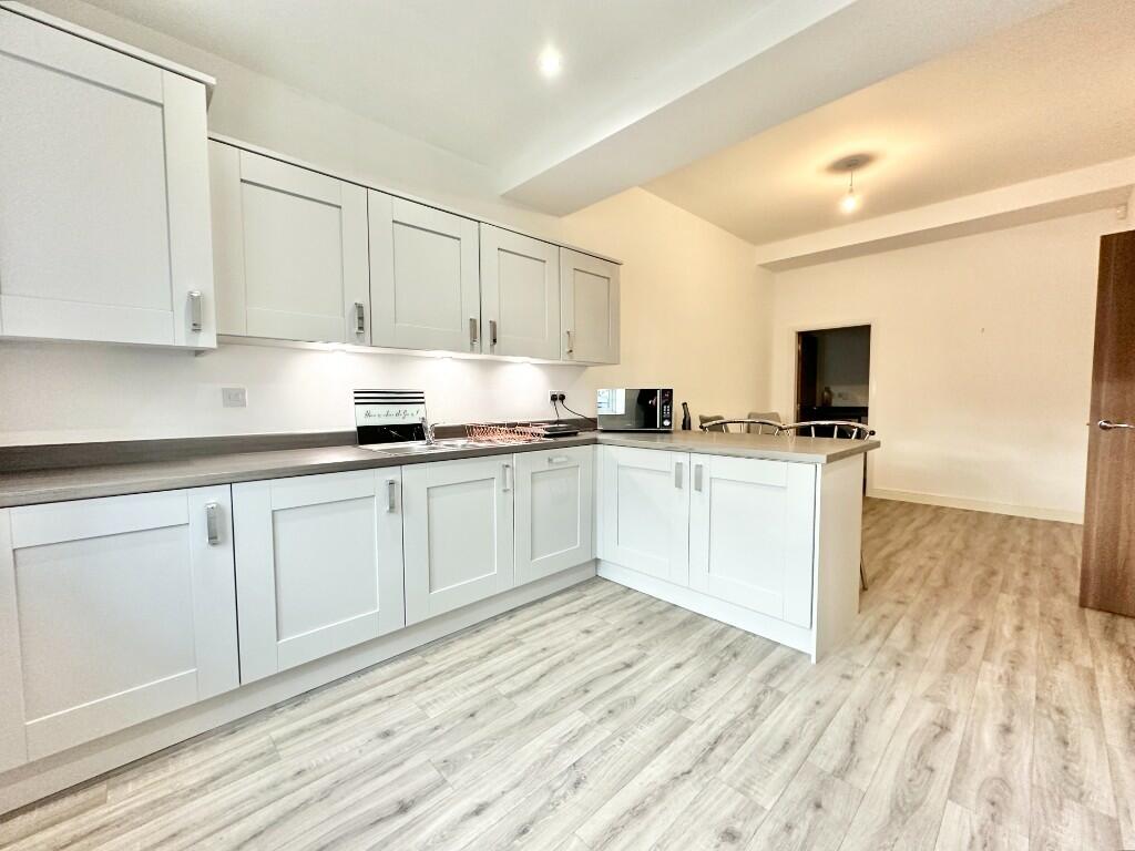 3 bedroom terraced house for sale in Corona Drive, Altrincham, Cheshire