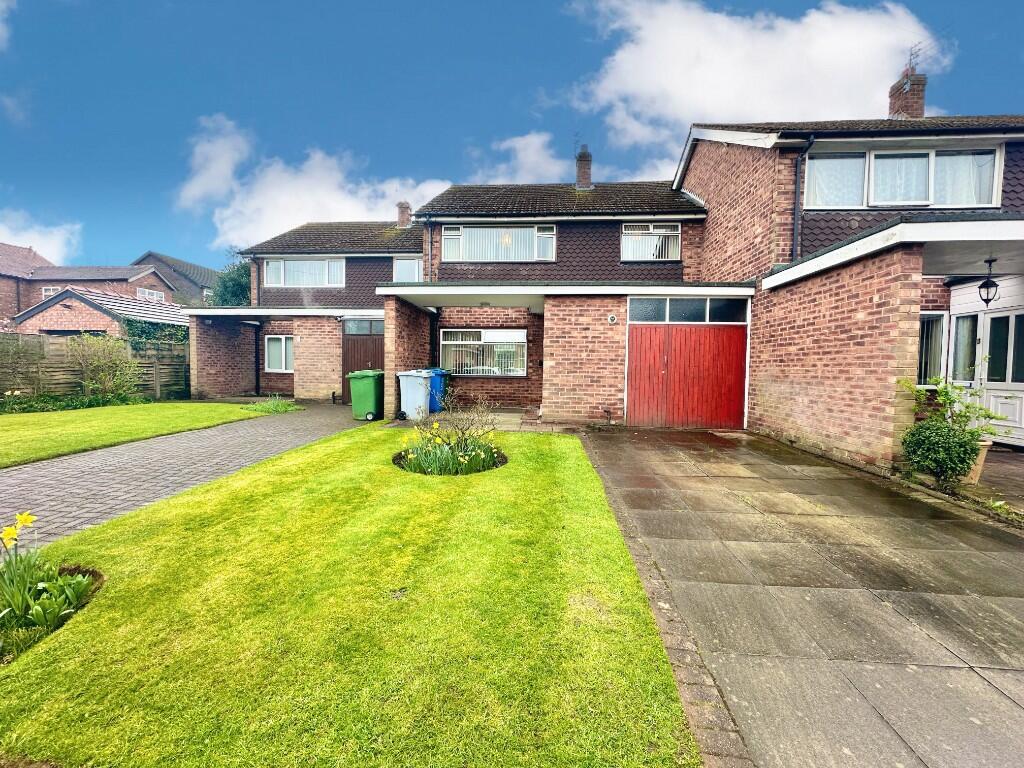 3 bedroom terraced house for sale in Matlock Close, Sale, Greater