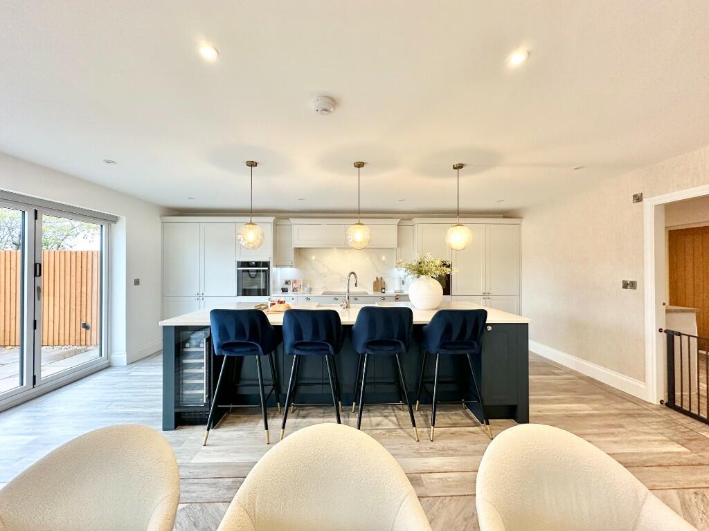 Additional property image - Walleys Green, CW10, Middlewich, Cheshire