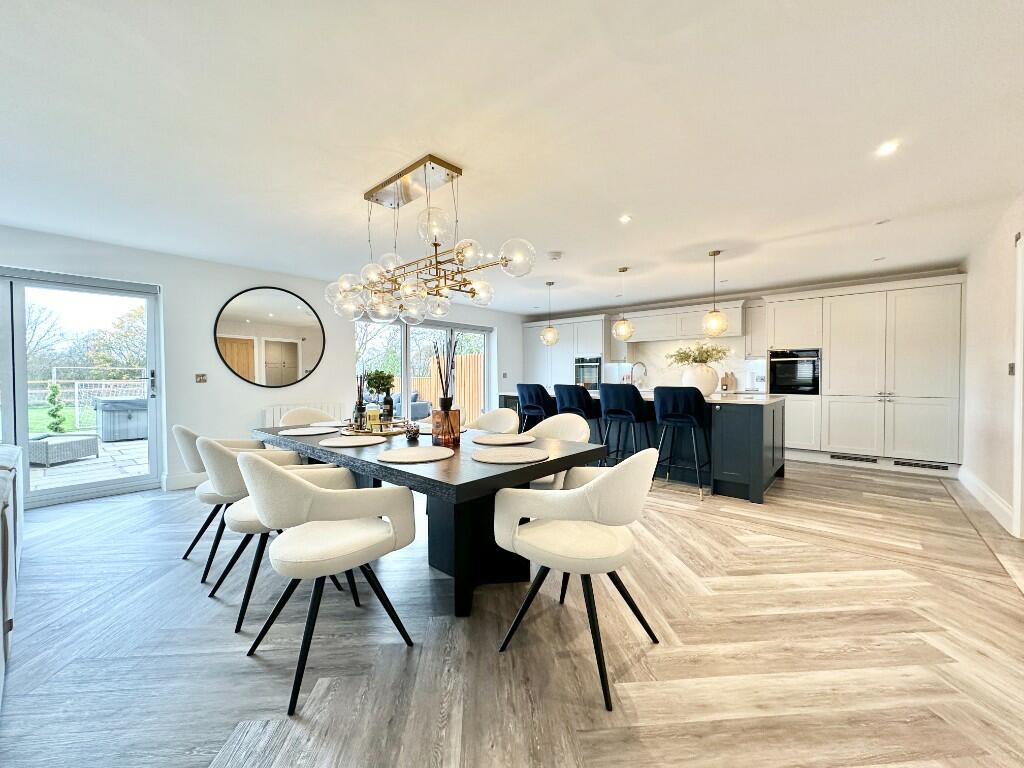 Additional property image - Walleys Green, CW10, Middlewich, Cheshire