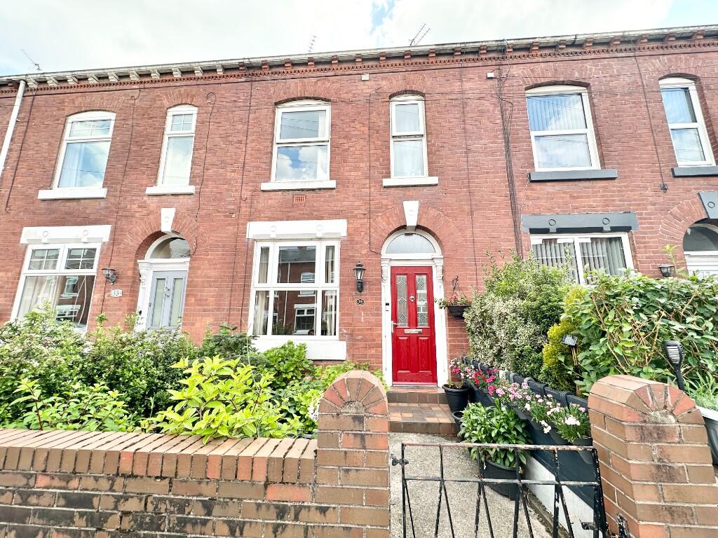 Main image of property: Elm Grove, Sale, Cheshire, Greater Manchester, M33