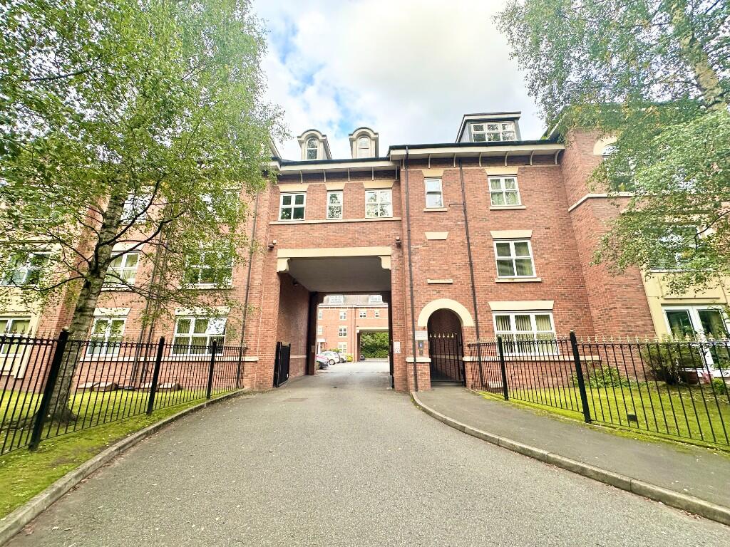 Main image of property: The Pines, Sale, Cheshire, Greater Manchester, M33