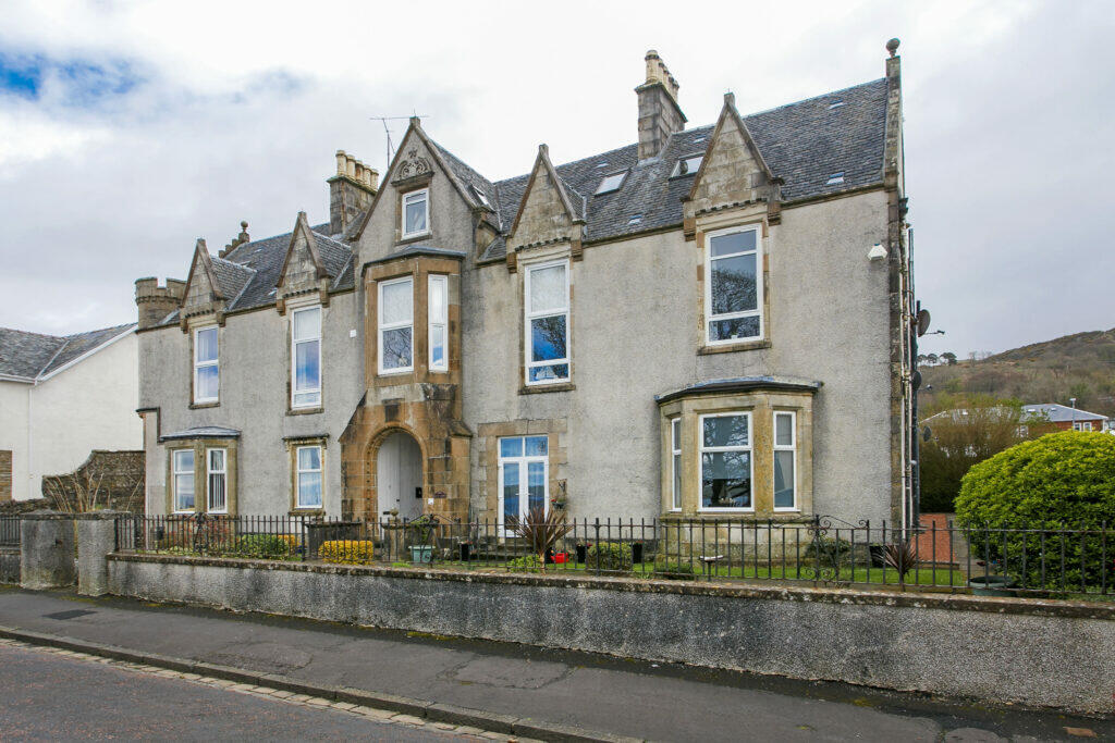 4 bedroom flat for sale in Flat 5, 79 Acre Avenue, Largs, KA30 8EG, KA30