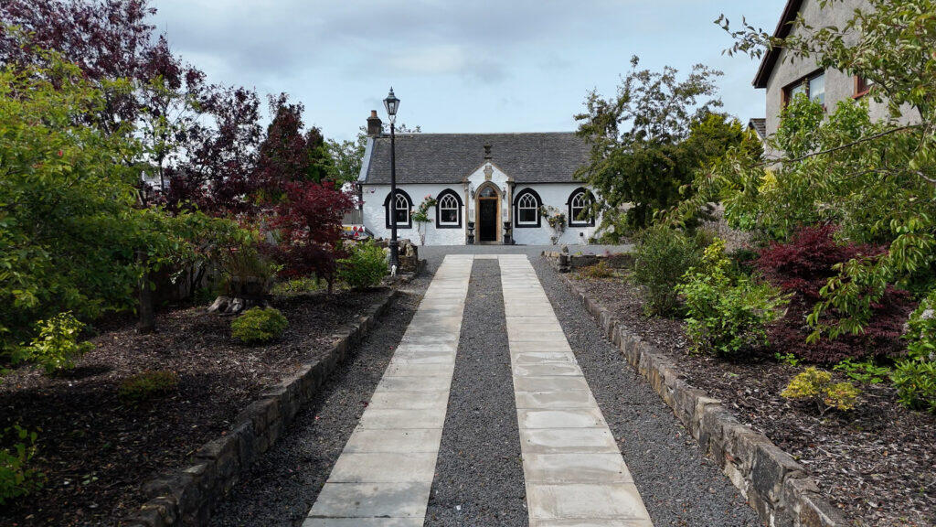 Main image of property: ‘Templand’ 2 Braehead, Dalry, KA24 5EX