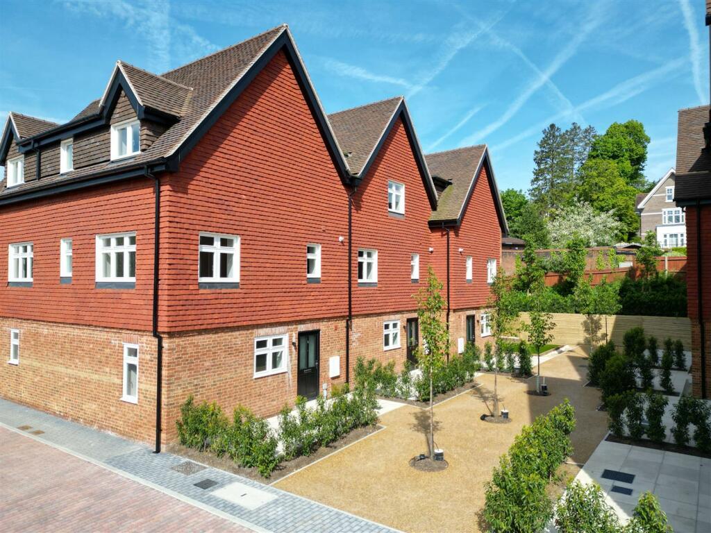 Main image of property: Kingswood Mews, Waterhouse Lane, Kingswood