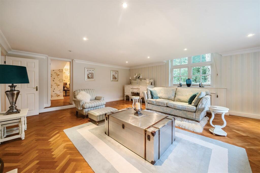 Additional property image - High Road, Chipstead, Coulsdon