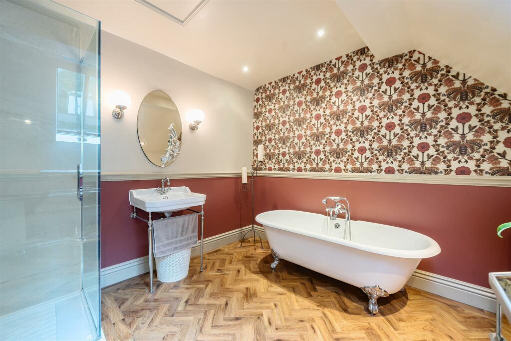 Additional property image - High Road, Chipstead, Coulsdon