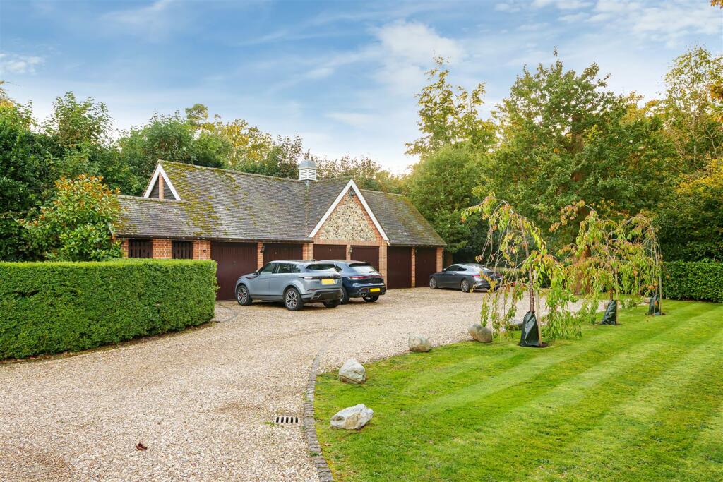 Additional property image - High Road, Chipstead, Coulsdon
