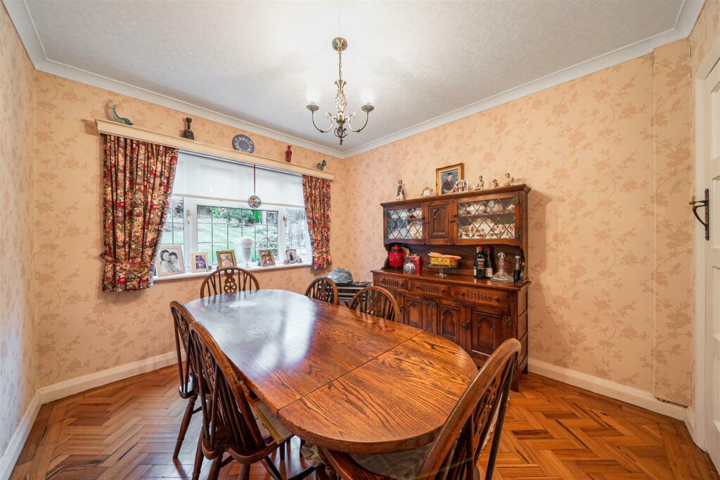Additional property image - Lackford Road, Chipstead, Coulsdon