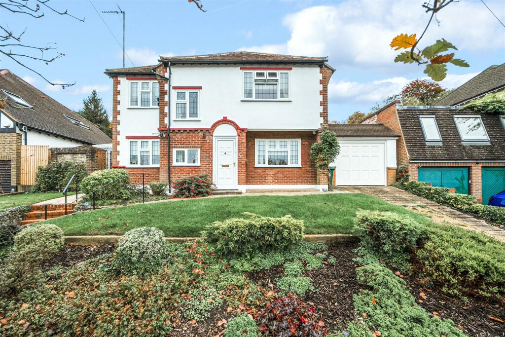 Additional property image - Lackford Road, Chipstead, Coulsdon