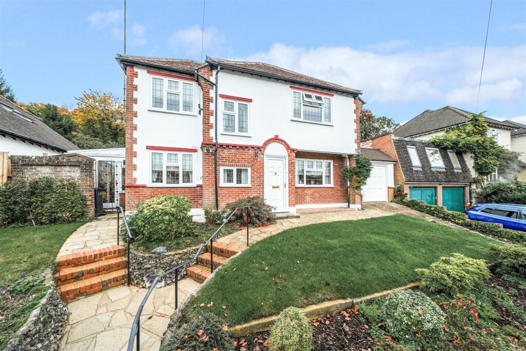 Main image of property: Lackford Road, Chipstead, Coulsdon