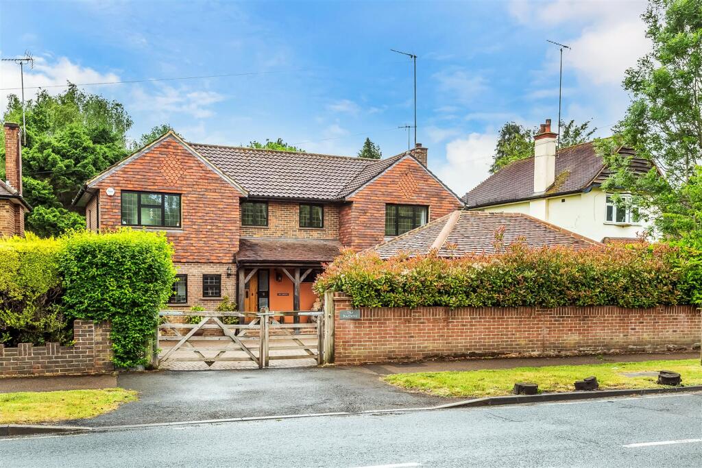 Main image of property: Outwood Lane, Chipstead, Surrey