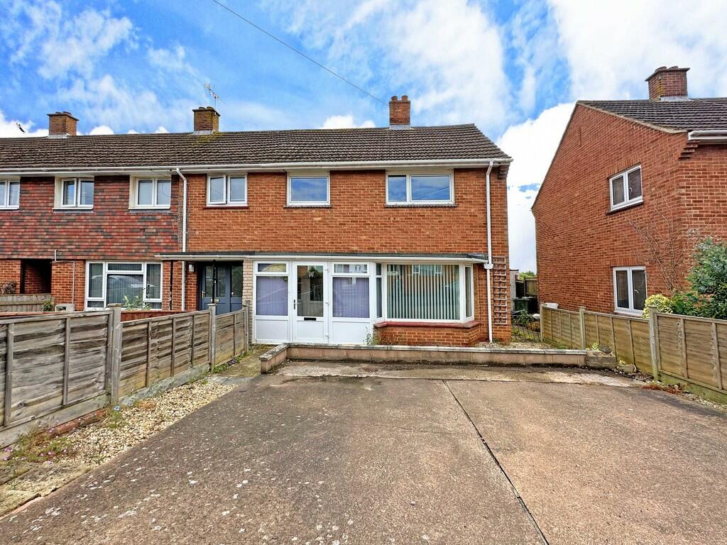 3 bedroom end of terrace house for sale in Gissons, Exminster, EX6