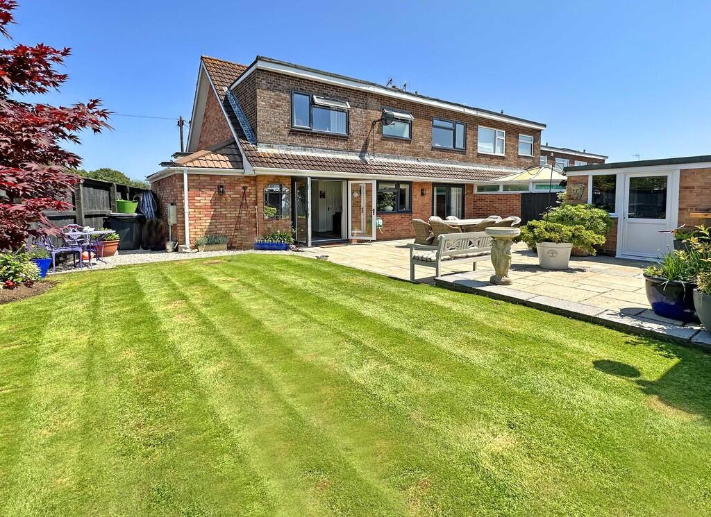 Main image of property: 16 Willsdown Road