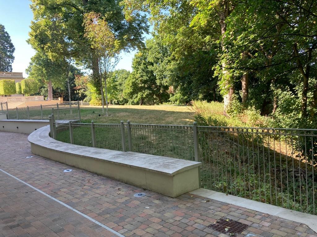 2 bedroom retirement property for sale in 4 Pembroke Court, Coopers