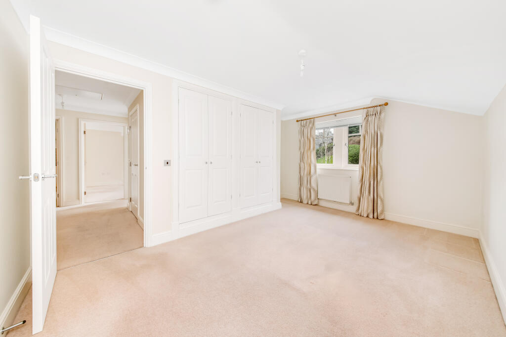 2 bedroom retirement property for sale in Audley Clevedon, Ben Rhydding