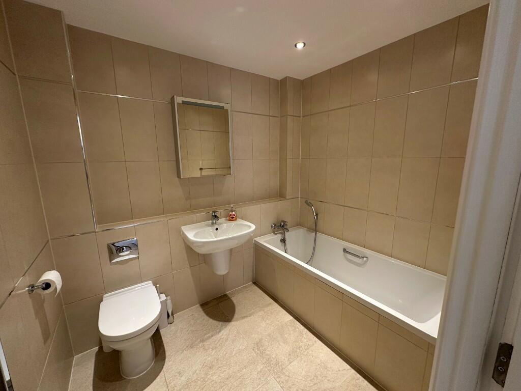 Additional property image - Redwood Drive, Bristol, BS8