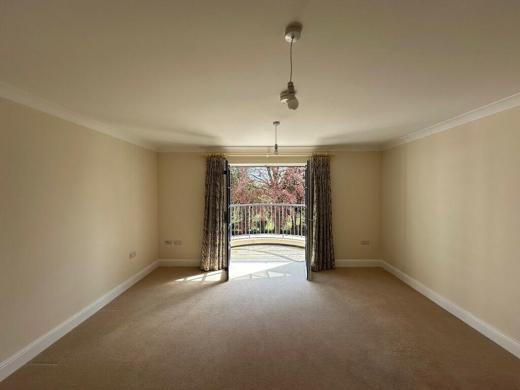 Additional property image - Redwood Drive, Bristol, BS8