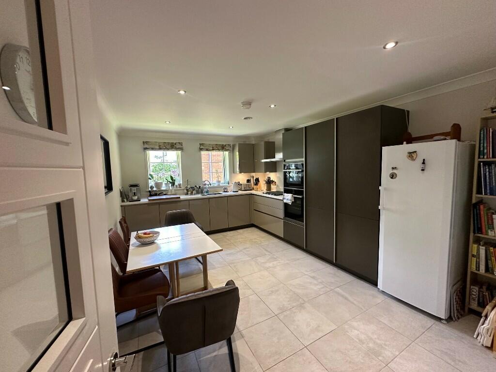 Additional property image - Redwood Drive, BS8